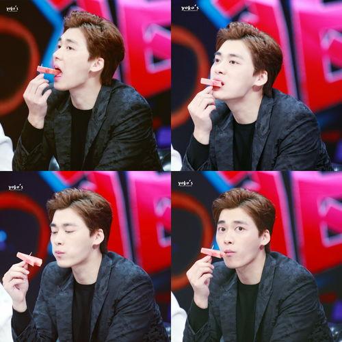 吃瓜群众坤坤微博,揭秘娱乐圈幕后故事